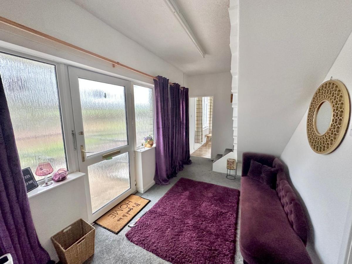 Three Bedroom Rural, Relaxing And Peaceful,Dogs Welcome! With Cymru Holidays Abergavenny Bagian luar foto