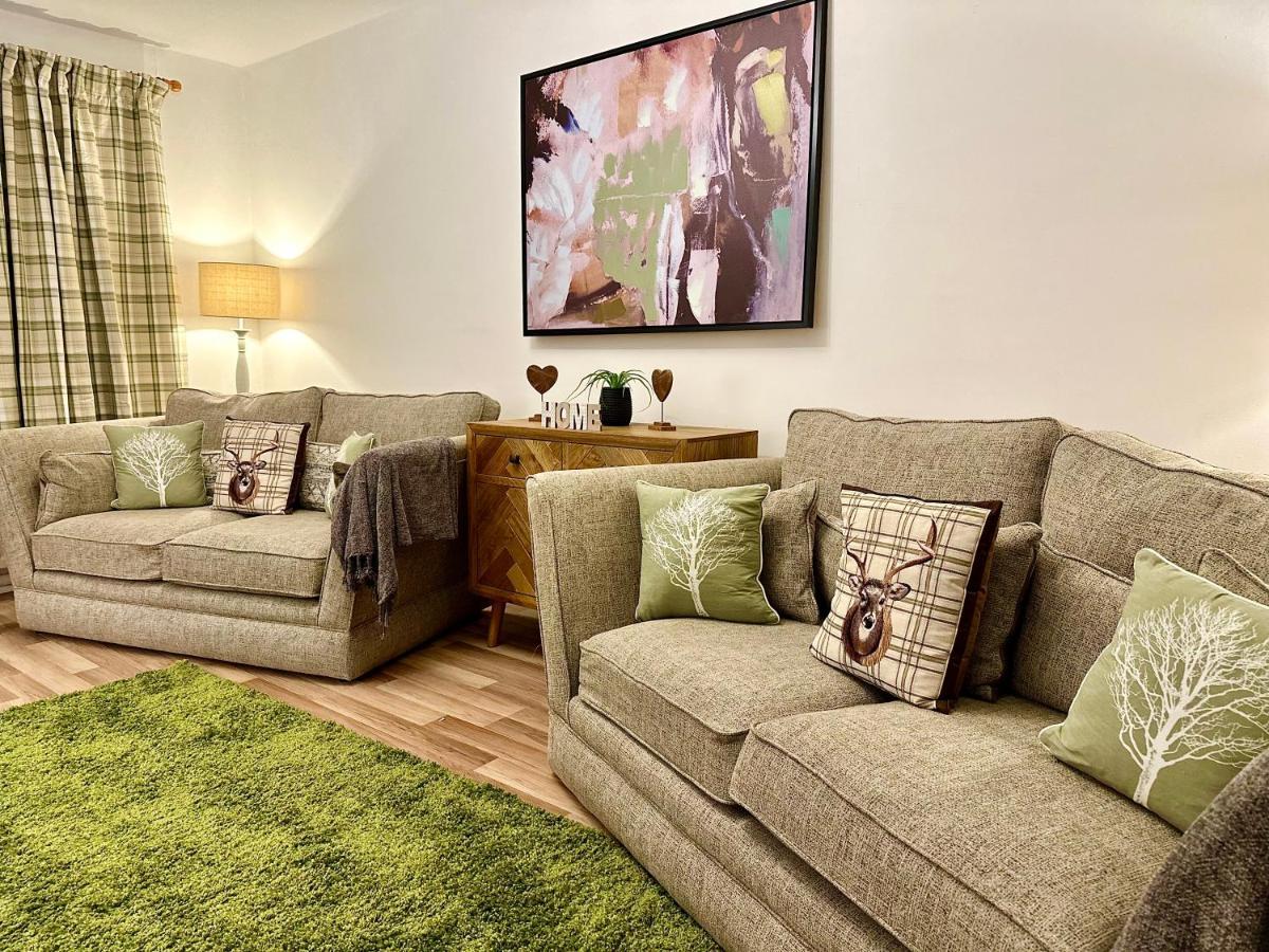 Three Bedroom Rural, Relaxing And Peaceful,Dogs Welcome! With Cymru Holidays Abergavenny Bagian luar foto